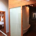 Sao Vicente House * ליסבון